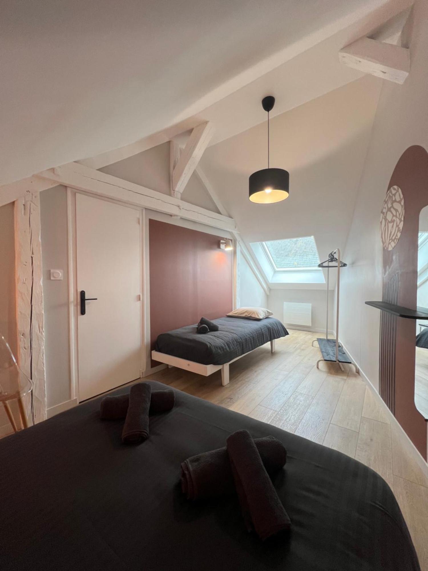Appartement Spacieux Et Lumineux Proche Du Centre Historique Dol-de-Bretagne Exteriör bild