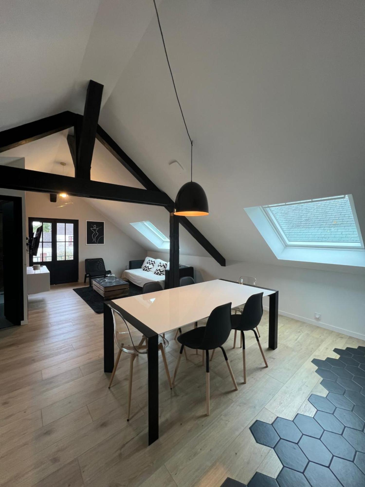 Appartement Spacieux Et Lumineux Proche Du Centre Historique Dol-de-Bretagne Exteriör bild